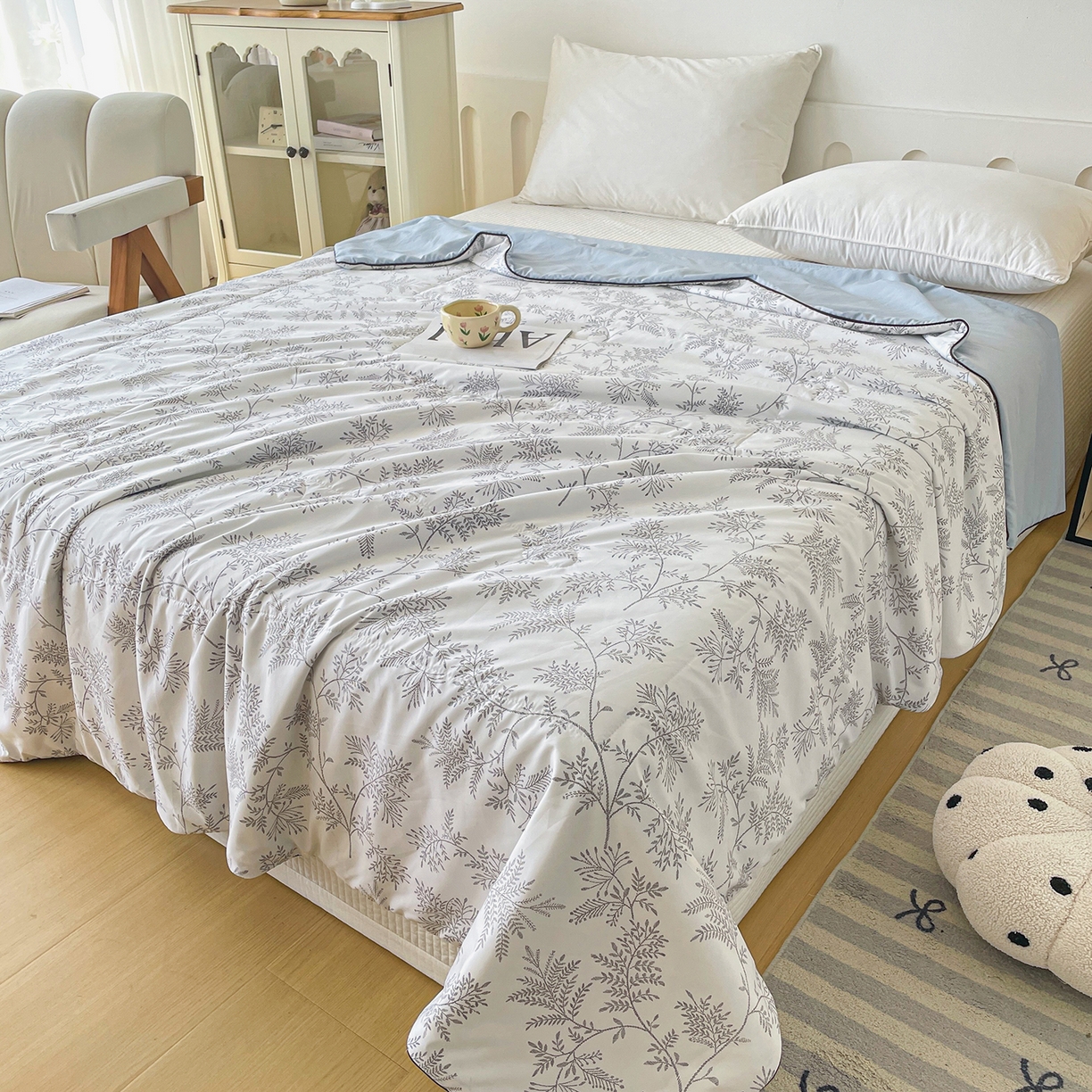 91家纺网 家纺一手货源 找家纺 宜梦家居 2026新款A类凉感天丝夏被夏凉被空调被 林间碎叶