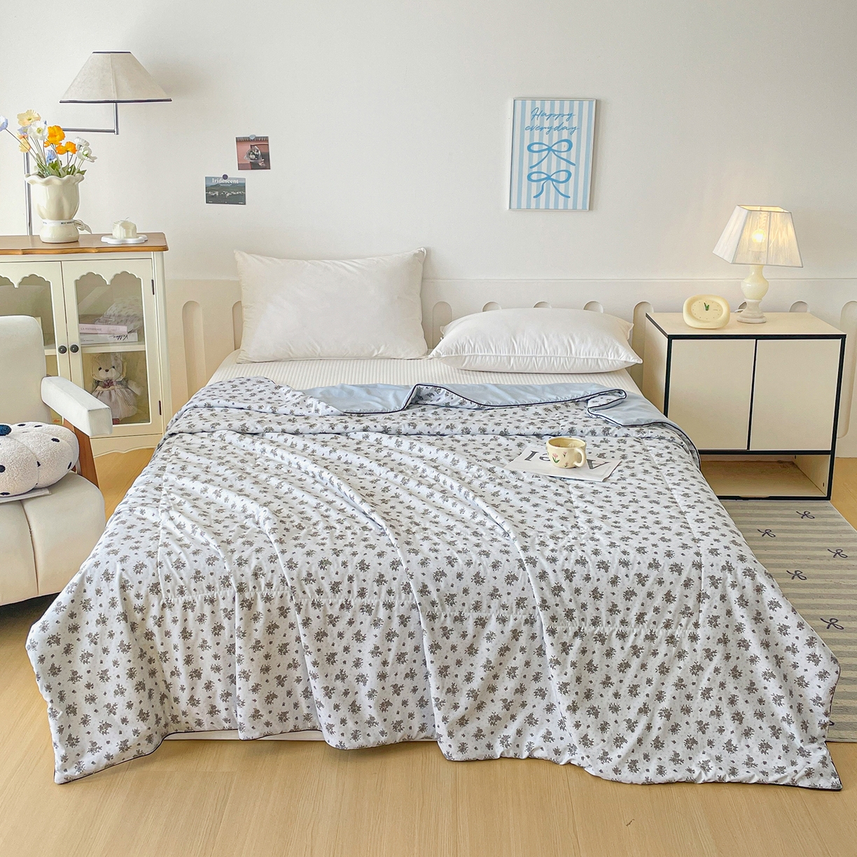 91家纺网 家纺一手货源 找家纺 宜梦家居 2026新款A类凉感天丝夏被夏凉被空调被 极简碎菊