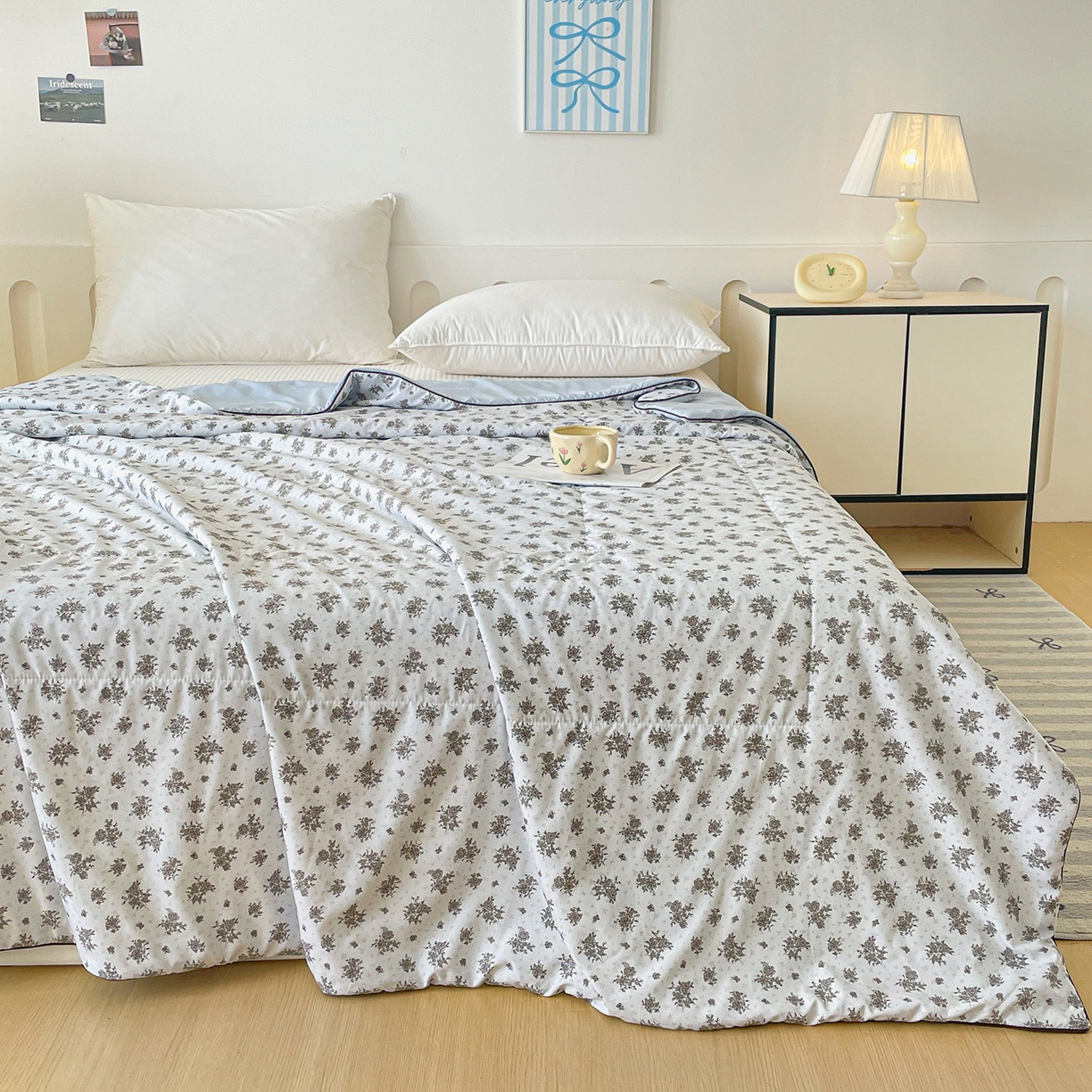 91家纺网 家纺一手货源 找家纺 宜梦家居 2026新款A类凉感天丝夏被夏凉被空调被 极简碎菊