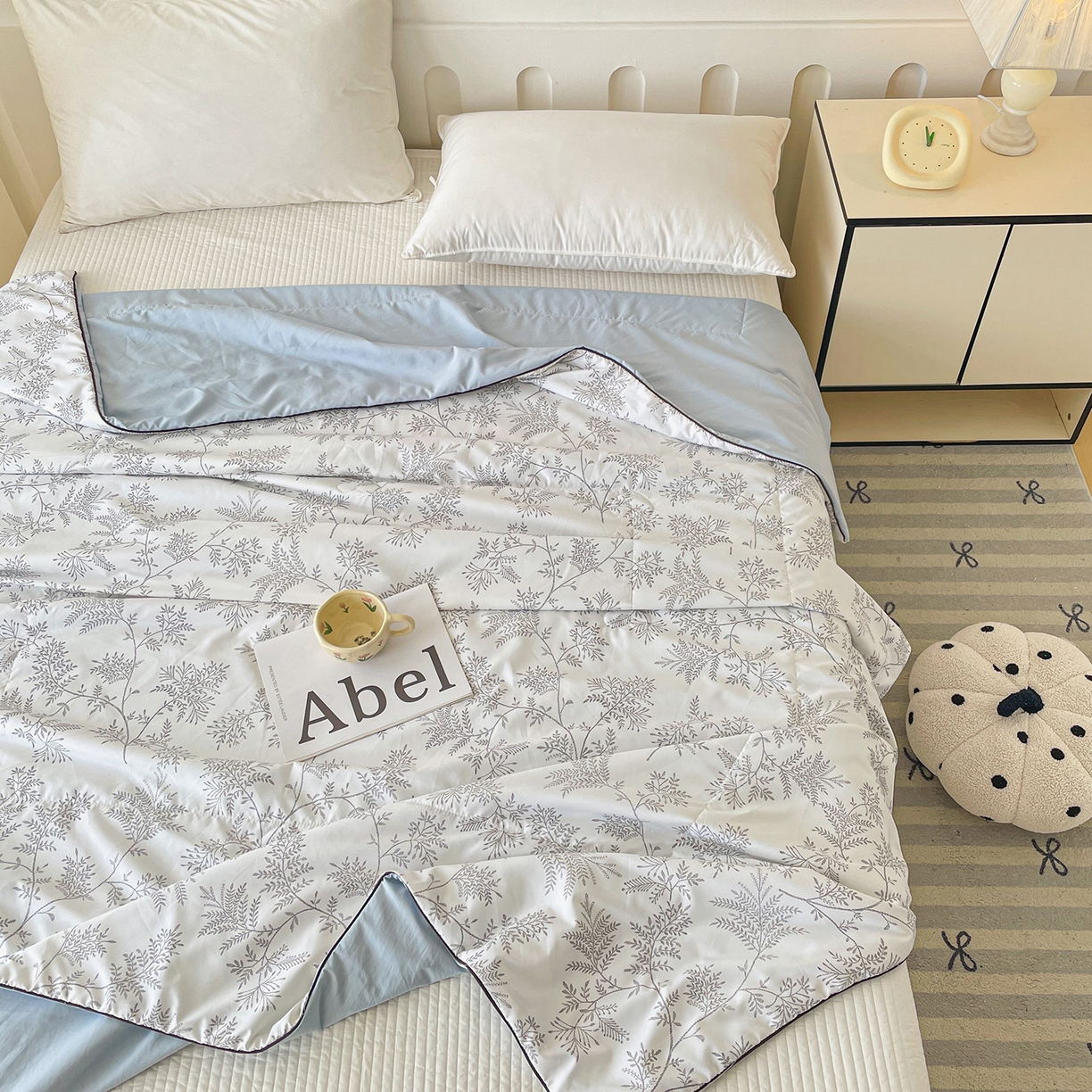 91家纺网 家纺一手货源 找家纺 宜梦家居 2026新款A类凉感天丝夏被夏凉被空调被 林间碎叶