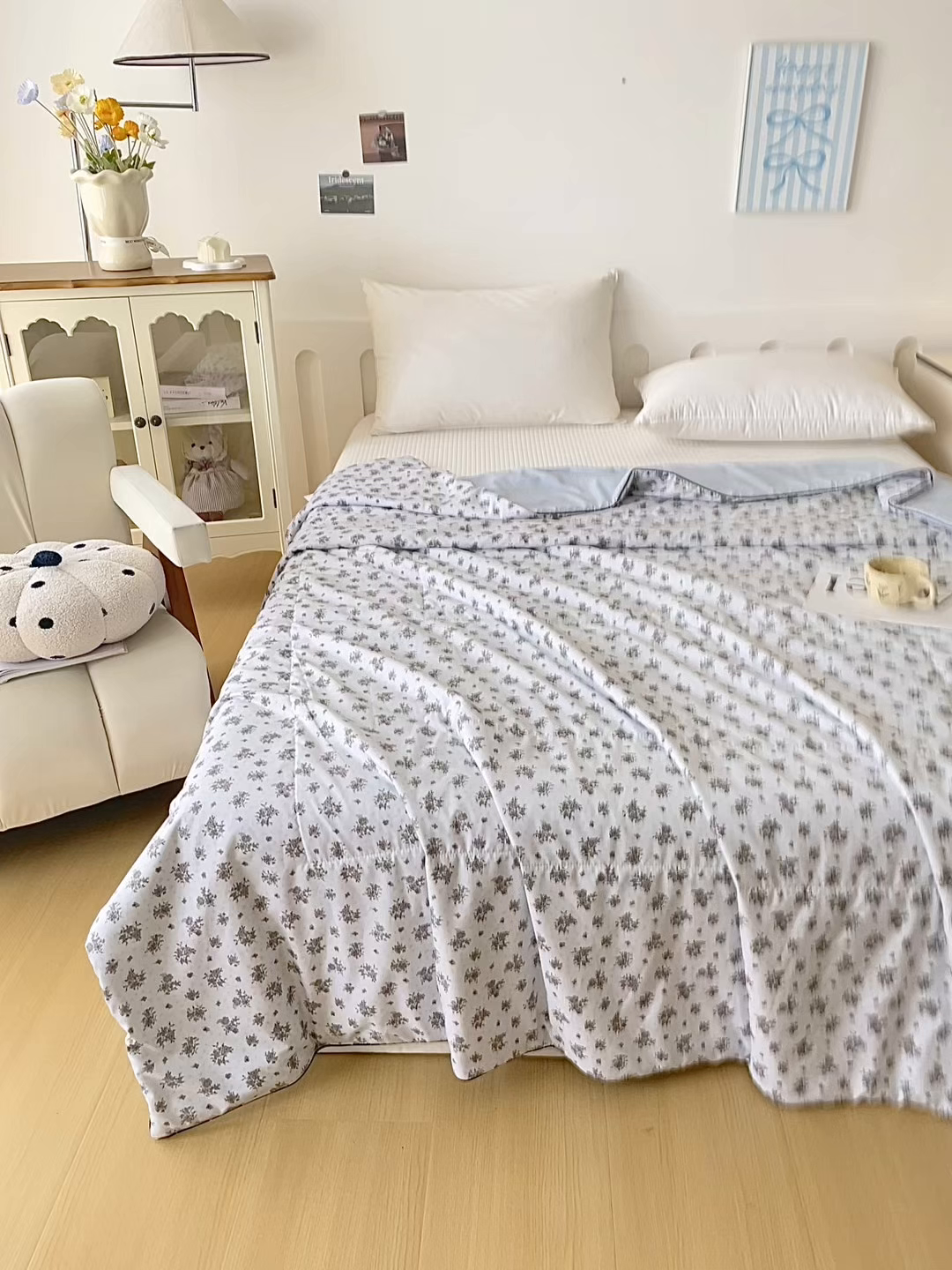 91家纺网 家纺一手货源 找家纺 宜梦家居 2026新款A类凉感天丝夏被夏凉被空调被 极简碎菊