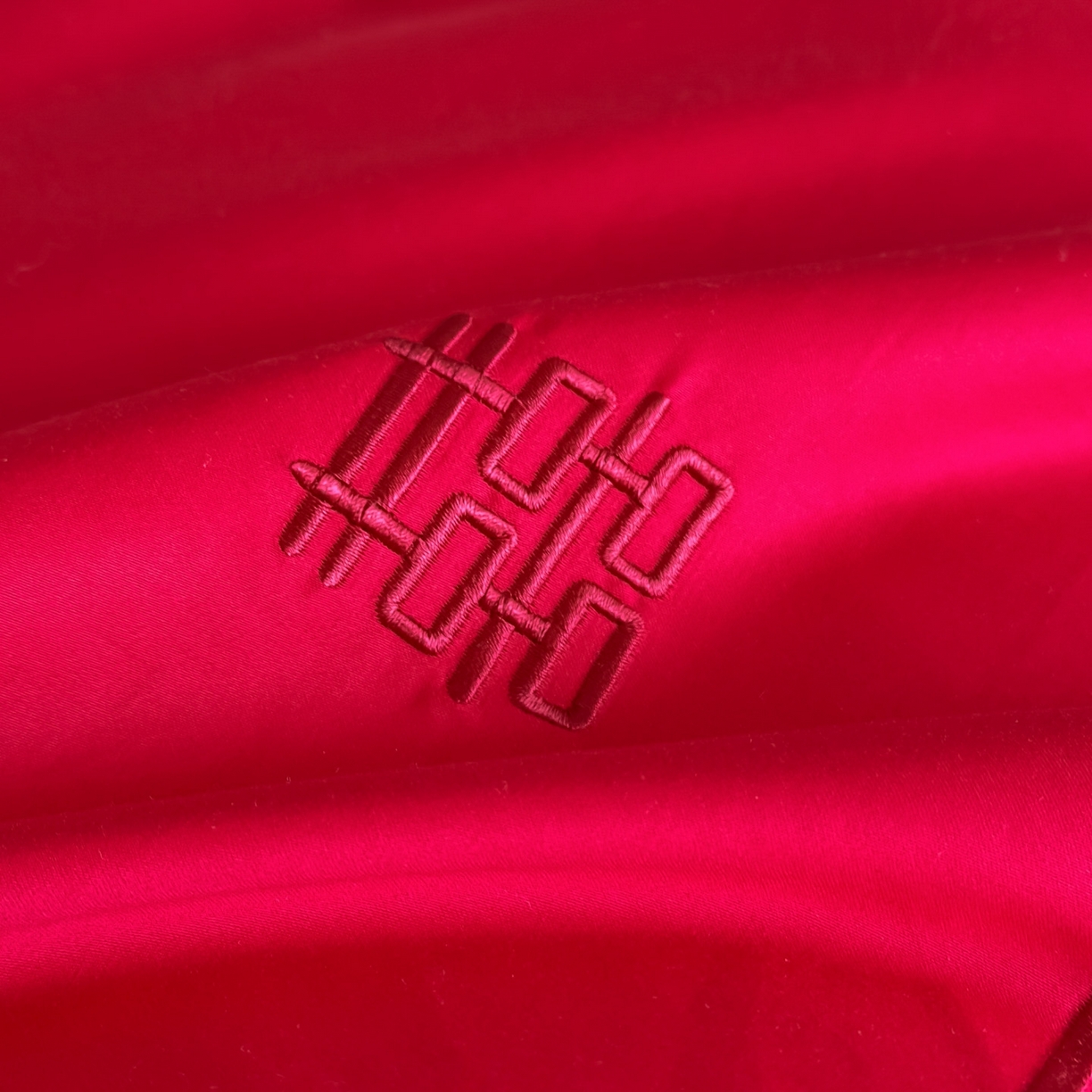 91家纺网 家纺一手货源 找家纺 欧乐蒂 2026新款亲肤婚庆刺绣四件套系列新婚快乐 新婚快乐-喜红