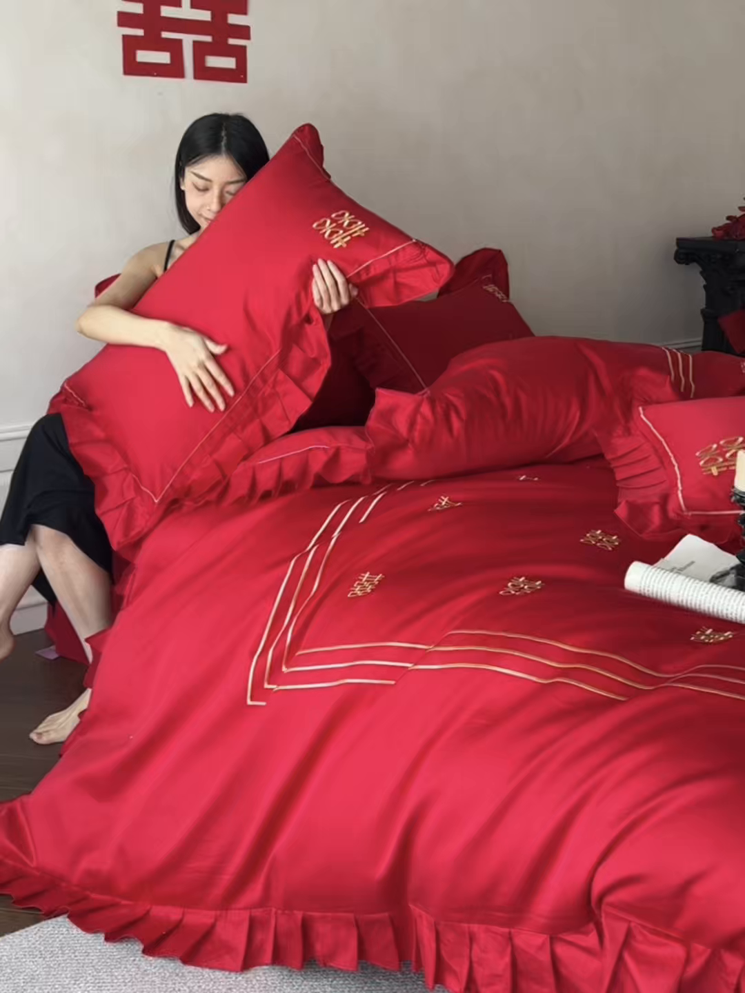 91家纺网 家纺一手货源 找家纺 欧乐蒂 2026新款亲肤婚庆刺绣四件套系列新婚快乐 新婚快乐-金