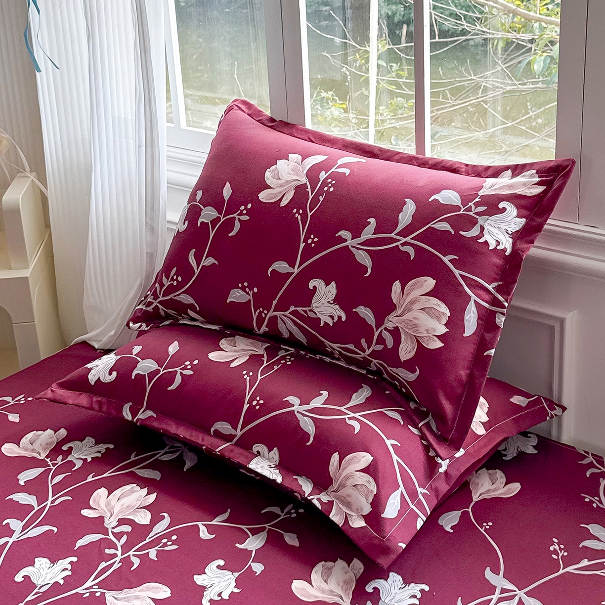 91家纺网 家纺一手货源 找家纺 梵巢 家纺芦荟棉枕套磨毛化纤枕套48*74cm 酒红玉枝