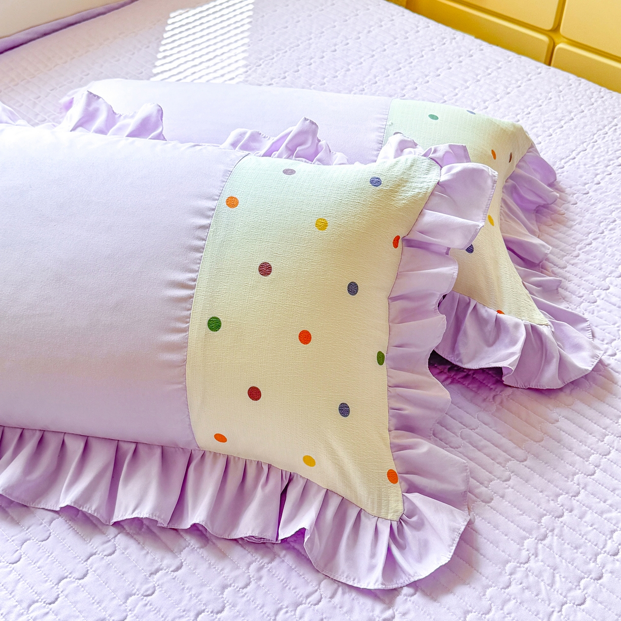 91家纺网 家纺一手货源 找家纺 （总）唐人居 2026新款水洗棉花边床盖四件套-彩色波点