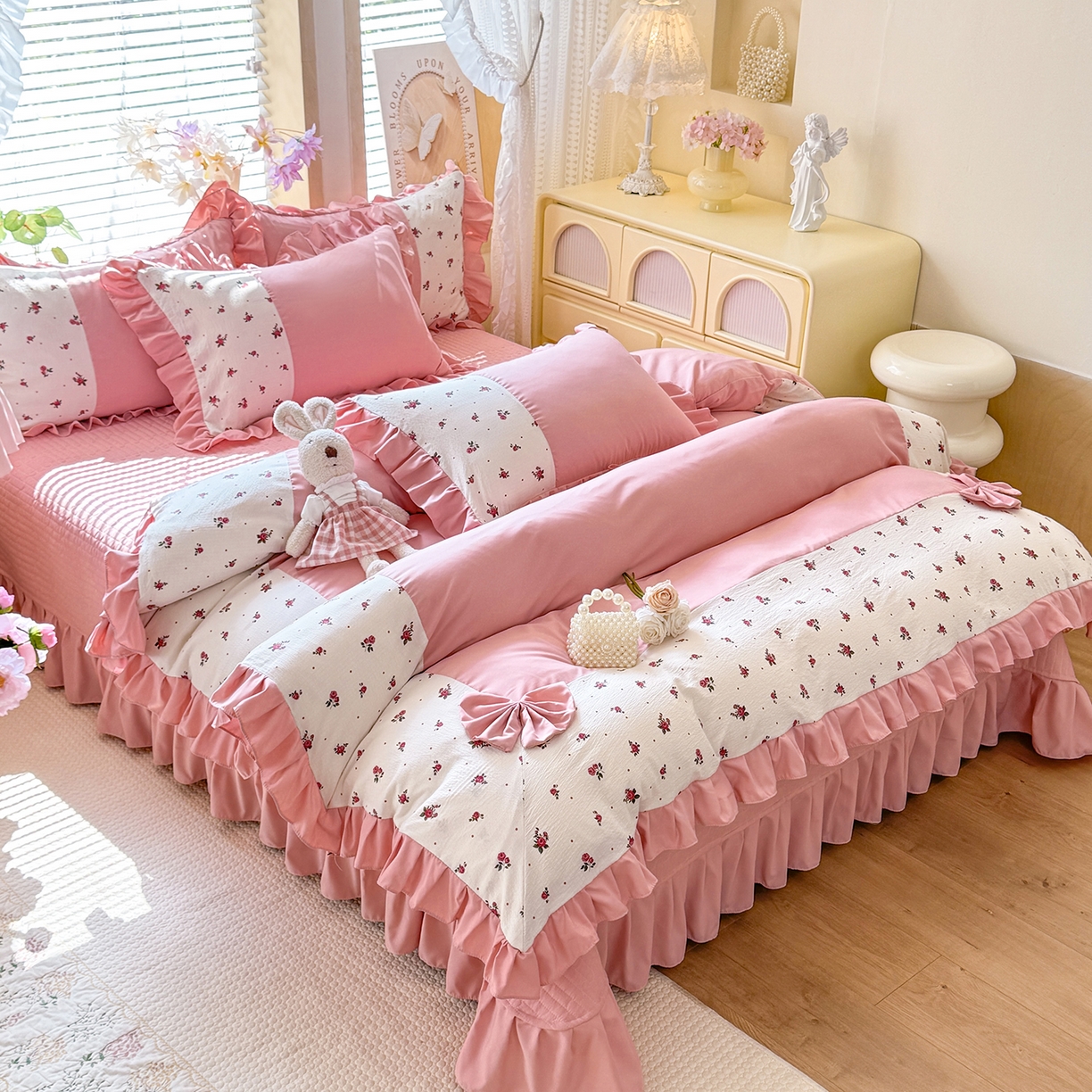 91家纺网 家纺一手货源 找家纺 唐人居 2026新款水洗棉花边床盖四件套-彩色波点 彩色波点-豆沙