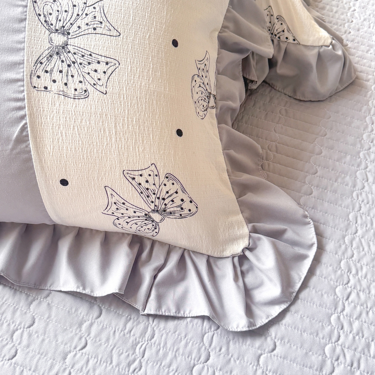 91家纺网 家纺一手货源 找家纺 唐人居 2026新款水洗棉花边床盖四件套-彩色波点 彩色波点-灰