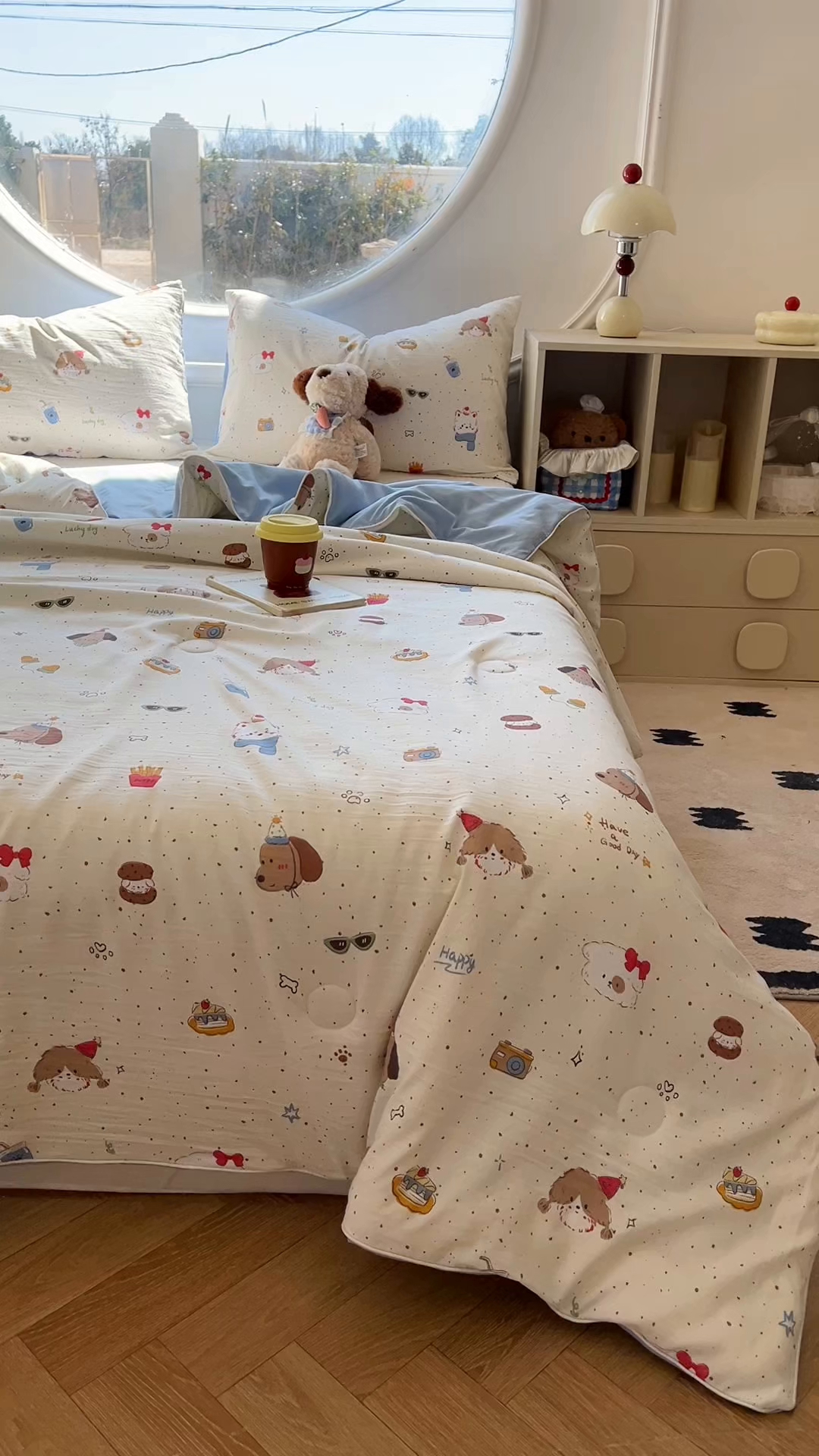 91家纺网 家纺一手货源 找家纺 苏羿家纺 2026春夏新款亲肤水洗棉印花夏被空调被夏凉被被子被芯 萌趣小狗