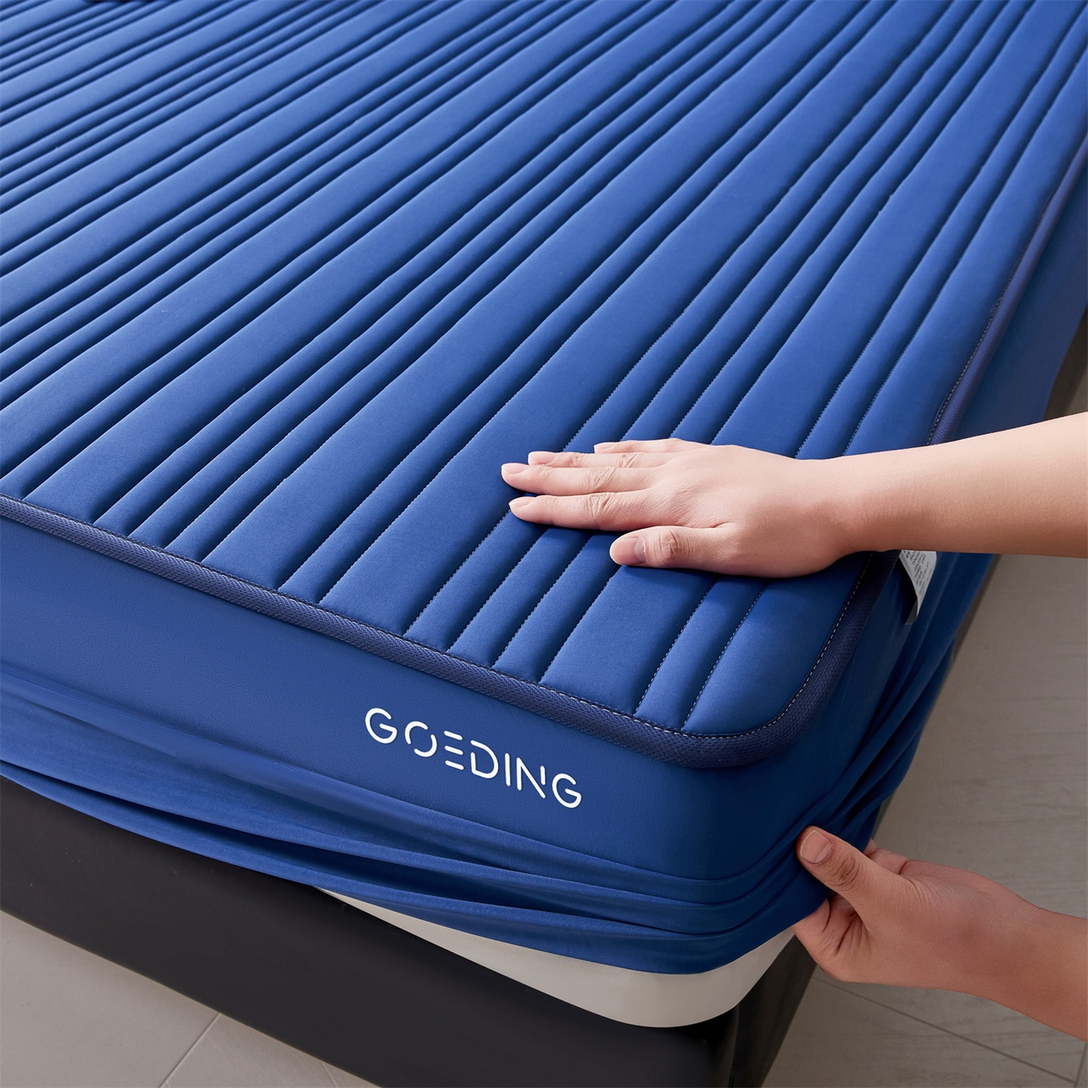 91家纺网 家纺一手货源 找家纺 （总）雯豆家纺 2026春夏新品氨纶凉感床笠夹棉款床笠三件套床垫保护套