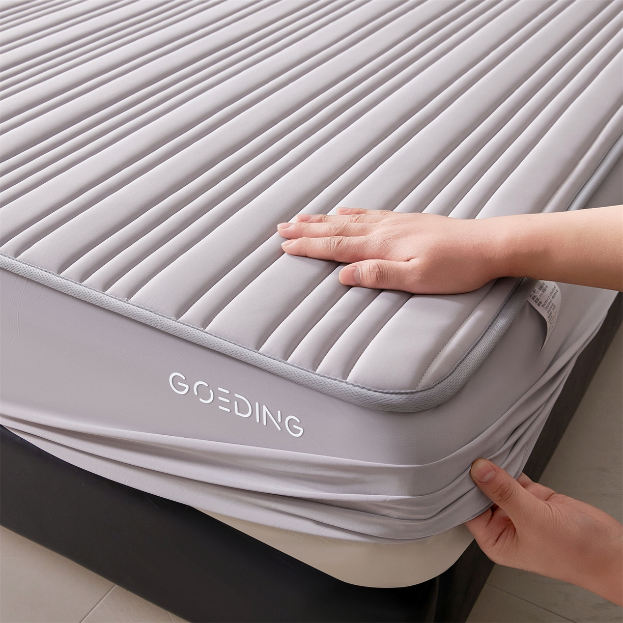 91家纺网 家纺一手货源 找家纺 （总）雯豆家纺 2026春夏新品氨纶凉感床笠夹棉款床笠三件套床垫保护套