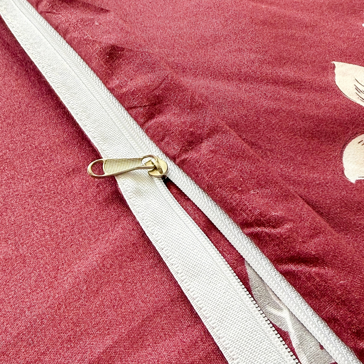 91家纺网 家纺一手货源 找家纺 梵巢家纺 芦荟棉被套，被罩化纤被套 酒红玉枝