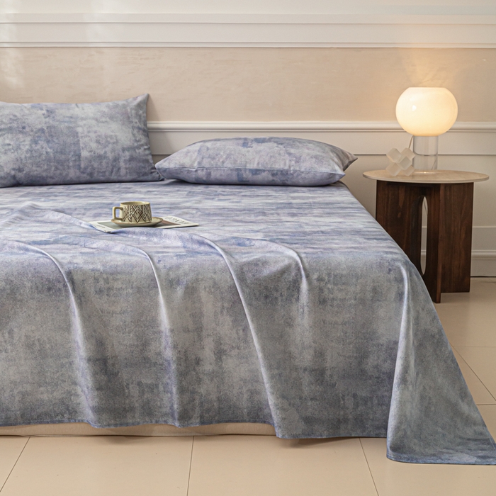 91家纺网 家纺一手货源 找家纺 爱彼家纺 2026新款纯棉提花A类新款老粗布夏季凉席单床单床单三件套-提花系列一 全棉提花-烟蓝石影