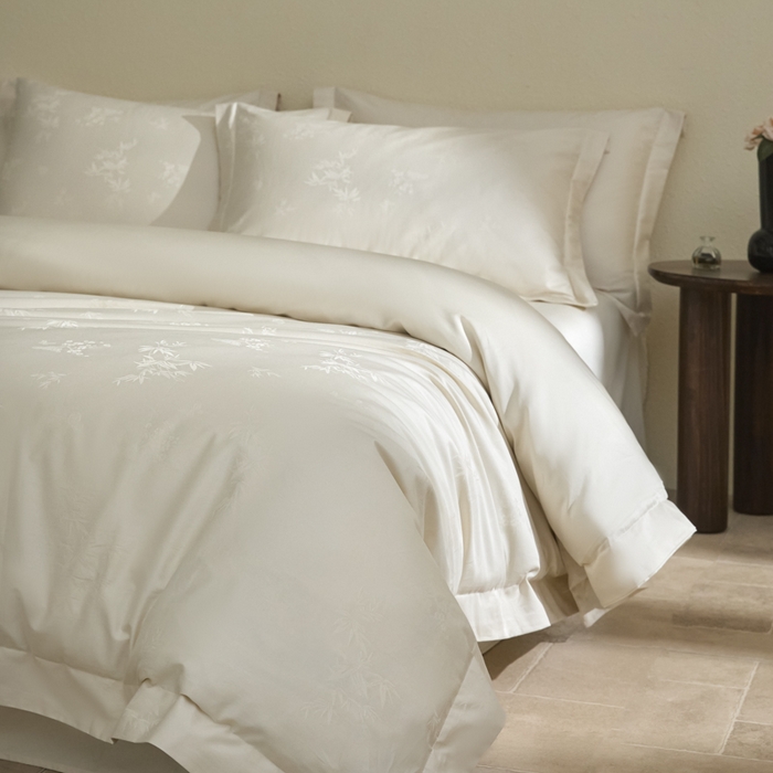 91家纺网 家纺一手货源 找家纺 欧乐蒂 2025新款亲肤棉婚庆刺绣四件套系列 喜上枝头