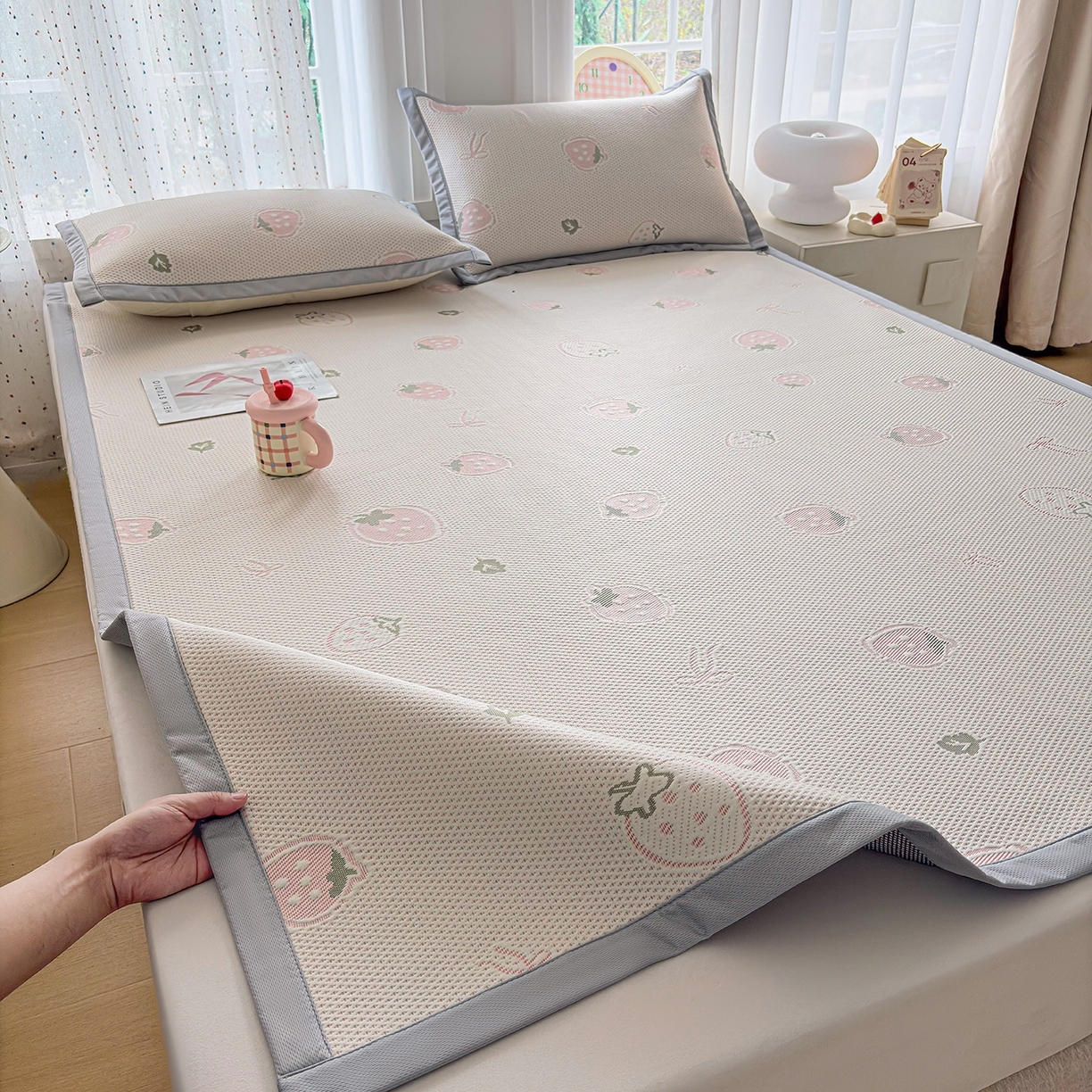 91家纺网 家纺一手货源 找家纺 （总）小萌虎 2026新款乙纶PE提花冰豆豆凉席卡通床席款