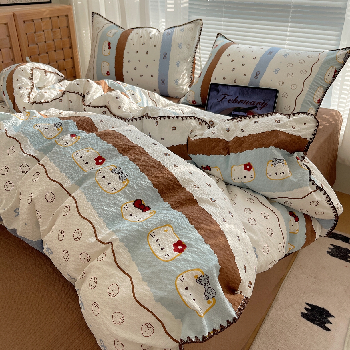 91家纺网 家纺一手货源 找家纺 （总）桃心家居 2026新款A类费尔岛可爱卡通贝壳边三角针工艺双层纱泡芙棉泡芙纱系列四件套