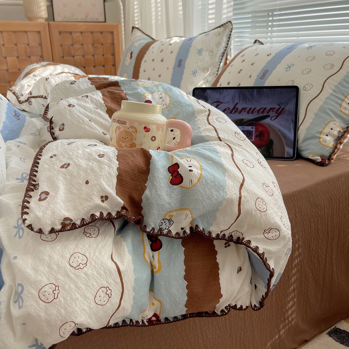 91家纺网 家纺一手货源 找家纺 （总）桃心家居 2026新款A类费尔岛可爱卡通贝壳边三角针工艺双层纱泡芙棉泡芙纱系列四件套