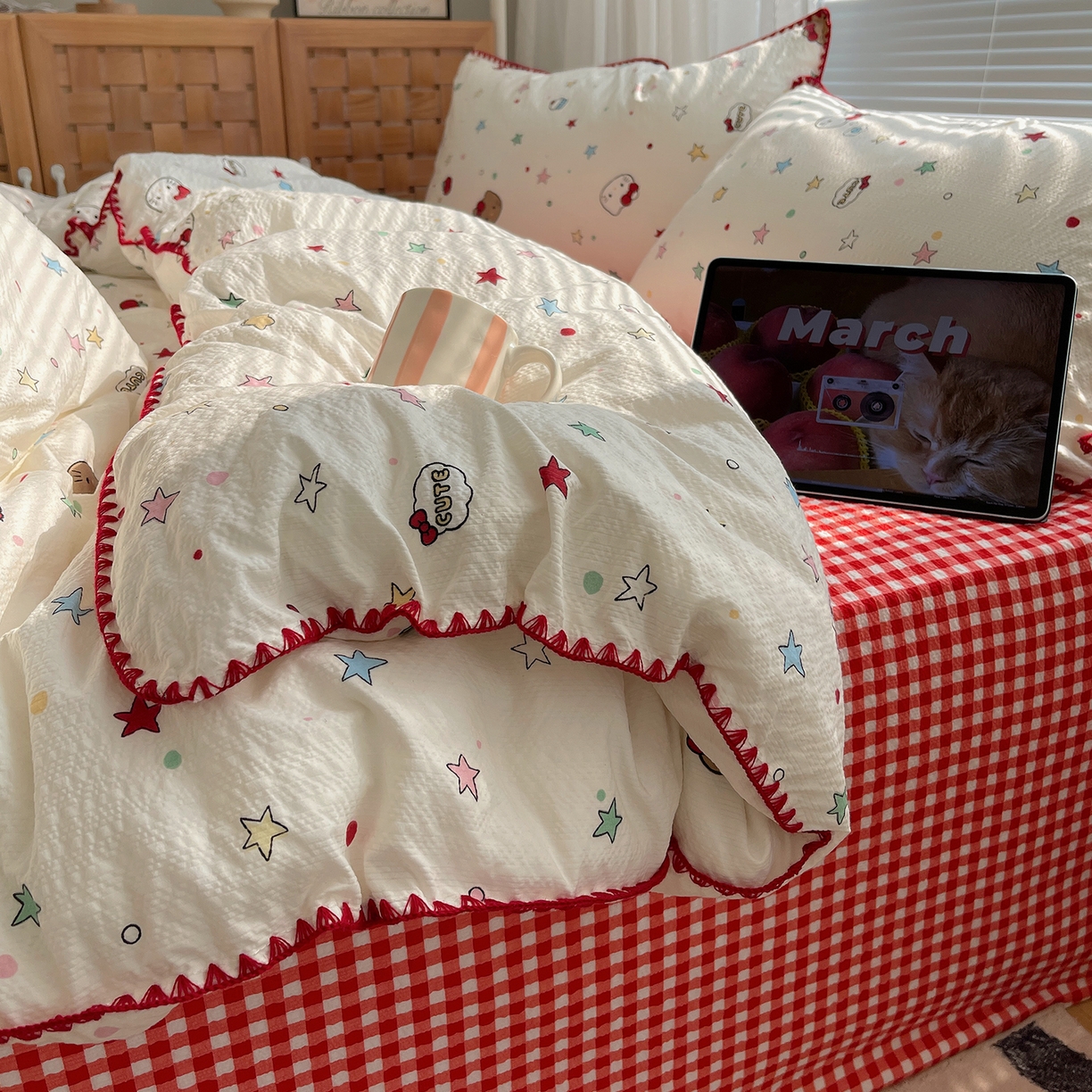 桃心家居 2026新款A类费尔岛可爱卡通贝壳边三角针工艺双层纱泡芙棉泡芙纱系列四件套 泡芙棉-可可猫咪