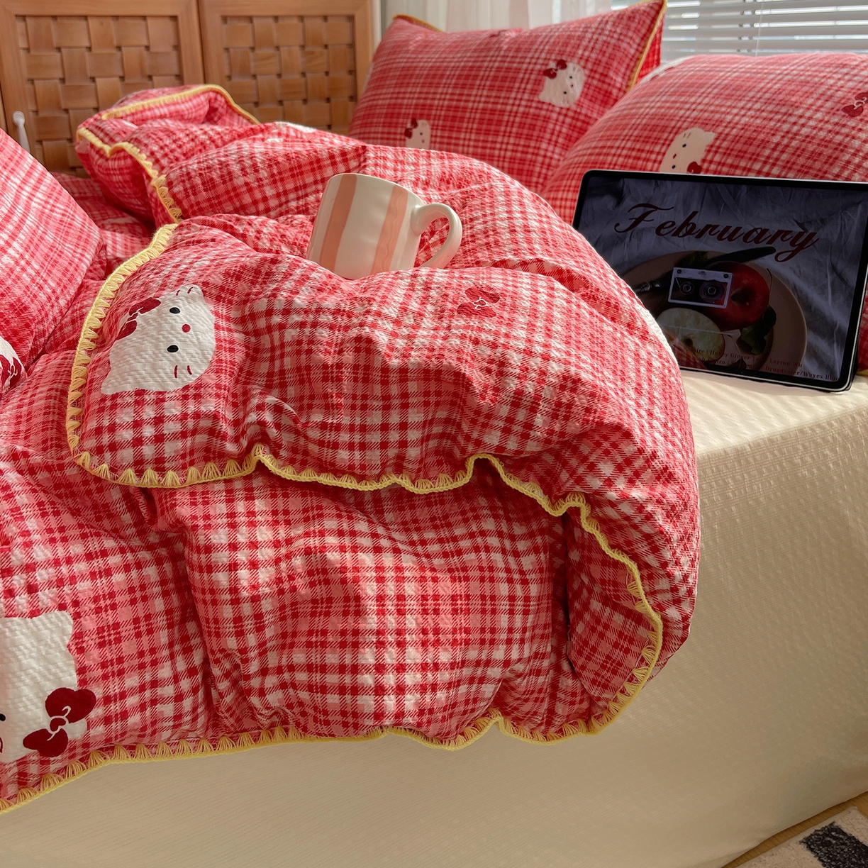 91家纺网 家纺一手货源 找家纺 （总）桃心家居 2026新款A类费尔岛可爱卡通贝壳边三角针工艺双层纱泡芙棉泡芙纱系列四件套