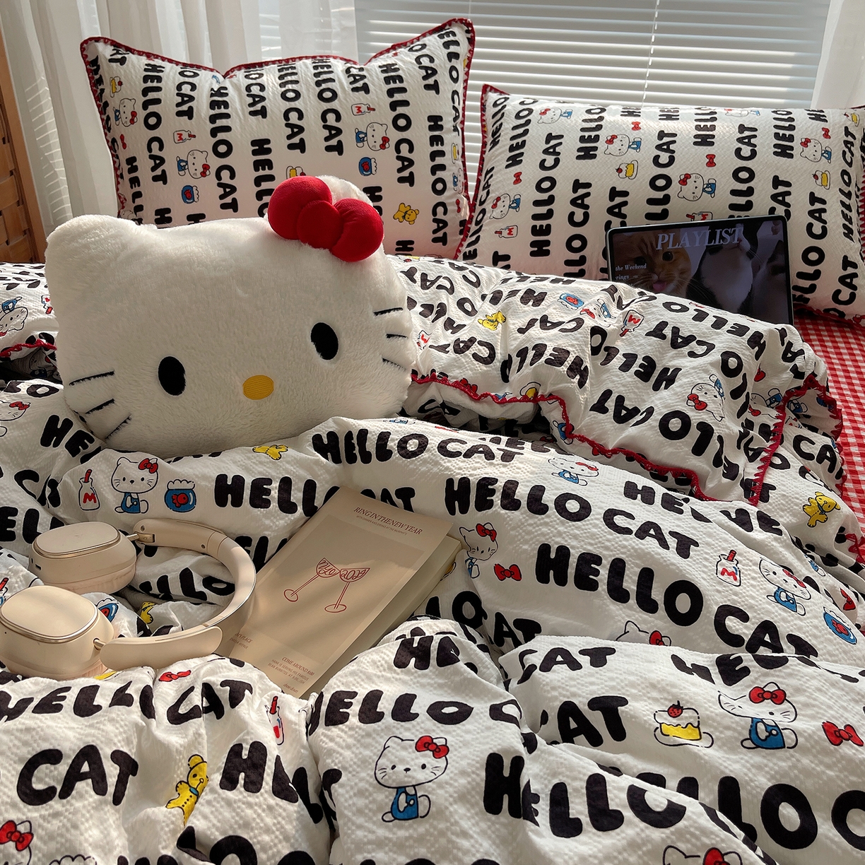 91家纺网 家纺一手货源 找家纺 桃心家居 2026新款A类费尔岛可爱卡通贝壳边三角针工艺双层纱泡芙棉泡芙纱系列四件套 泡芙棉-奶油猫