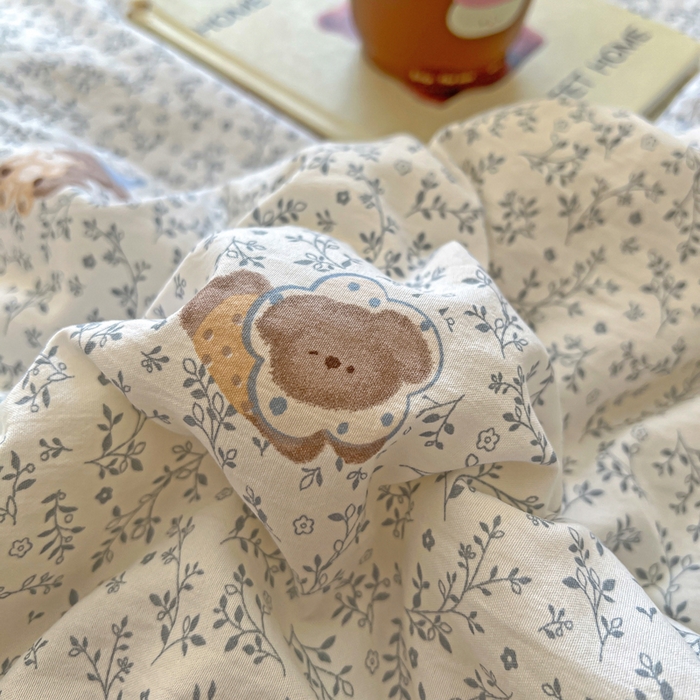 91家纺网 家纺一手货源 找家纺 苏羿家纺 2026春夏新款亲肤水洗棉印花夏被空调被夏凉被被子被芯 小熊点点