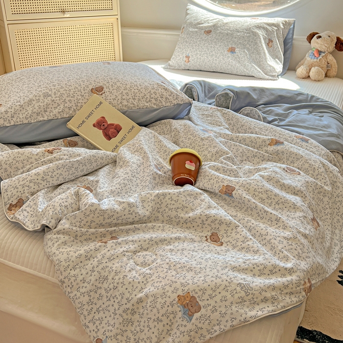 91家纺网 家纺一手货源 找家纺 苏羿家纺 2026春夏新款亲肤水洗棉印花夏被空调被夏凉被被子被芯 小熊点点