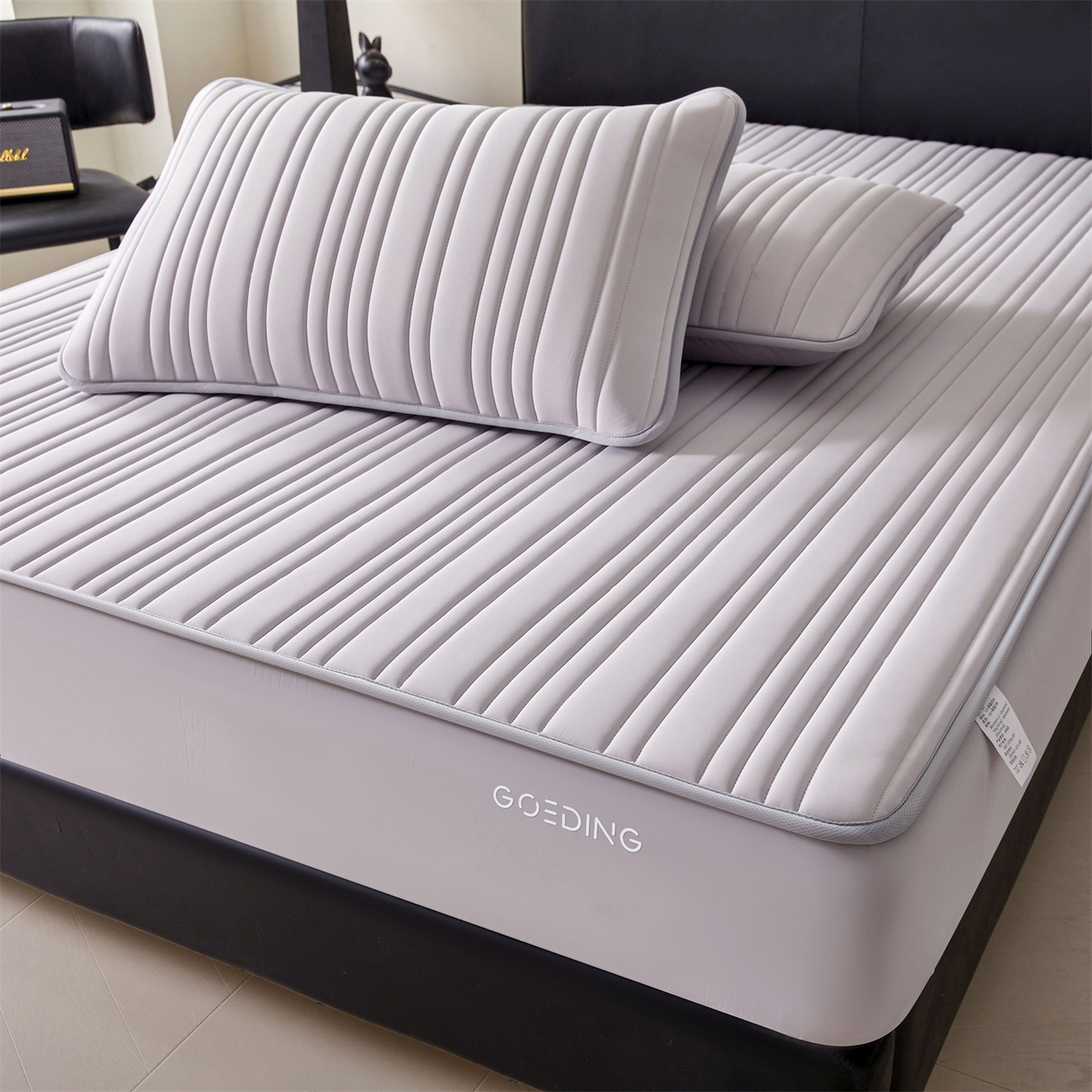 91家纺网 家纺一手货源 找家纺 雯豆家纺 2026春夏新品氨纶凉感床笠夹棉款床笠三件套床垫保护套 知夏-浅灰