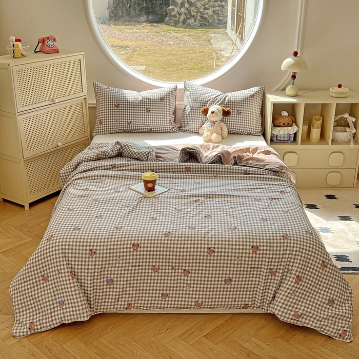 91家纺网 家纺一手货源 找家纺 苏羿家纺 2026春夏新款亲肤水洗棉印花夏被空调被夏凉被被子被芯 樱桃小熊