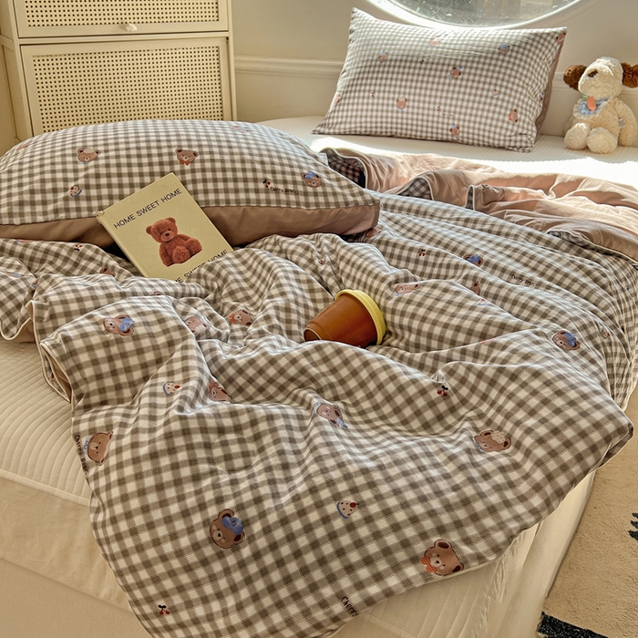 91家纺网 家纺一手货源 找家纺 苏羿家纺 2026春夏新款亲肤水洗棉印花夏被空调被夏凉被被子被芯 樱桃小熊