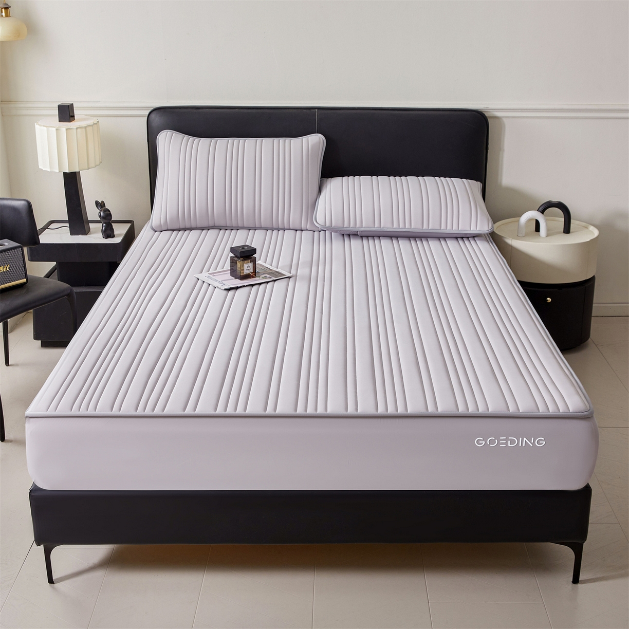 91家纺网 家纺一手货源 找家纺 雯豆家纺 2026春夏新品氨纶凉感床笠夹棉款床笠三件套床垫保护套 知夏-浅灰