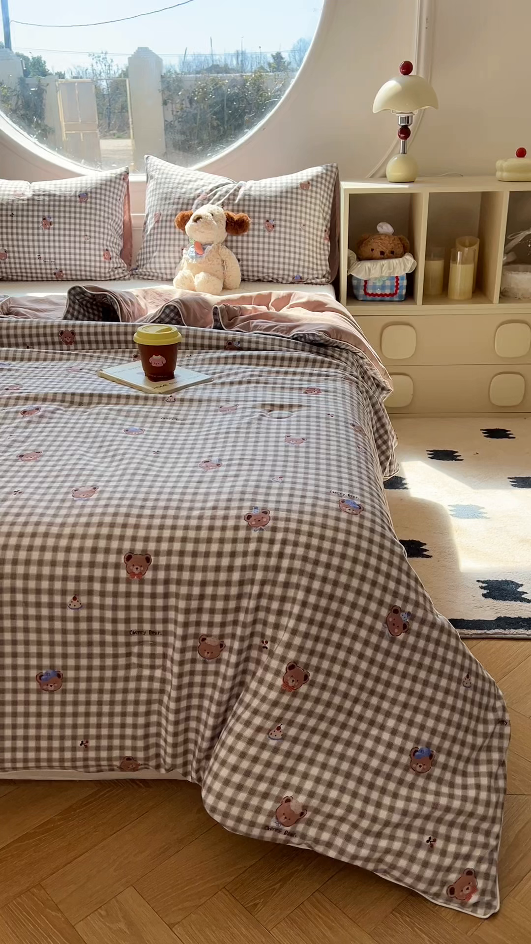 91家纺网 家纺一手货源 找家纺 苏羿家纺 2026春夏新款亲肤水洗棉印花夏被空调被夏凉被被子被芯 樱桃小熊