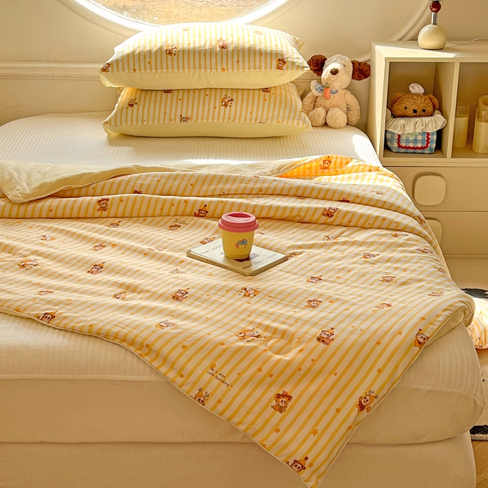 91家纺网 家纺一手货源 找家纺 苏羿家纺 2026春夏新款亲肤水洗棉印花夏被空调被夏凉被被子被芯 芝士星星仔