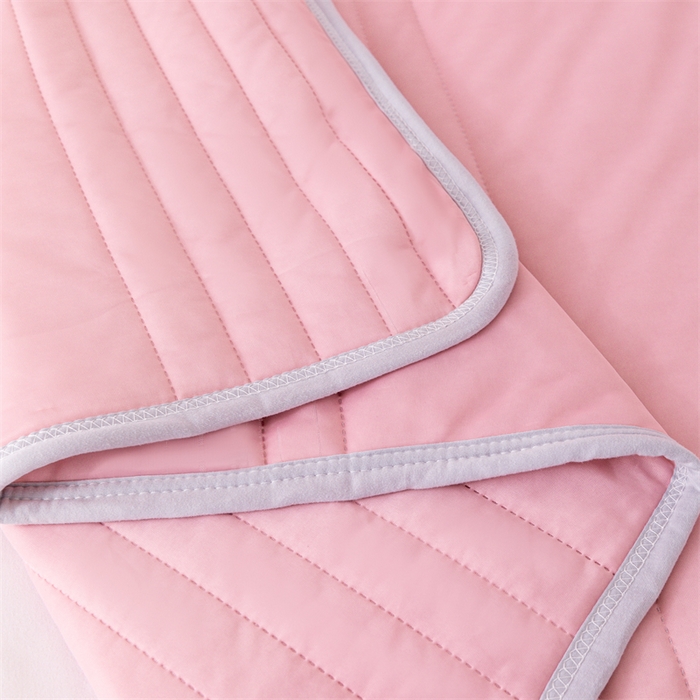 91家纺网 家纺一手货源 找家纺 世爵家纺 2026新款凉感丝冰淇淋夏被纯色印花空调被直播跨境外贸爆款 粉色