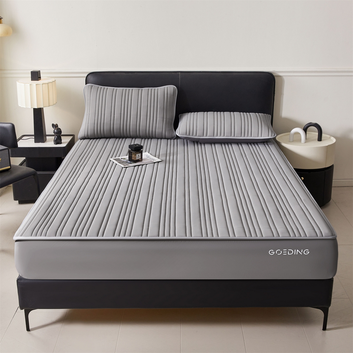 91家纺网 家纺一手货源 找家纺 雯豆家纺 2026春夏新品氨纶凉感床笠夹棉款床笠三件套床垫保护套 知夏-深灰