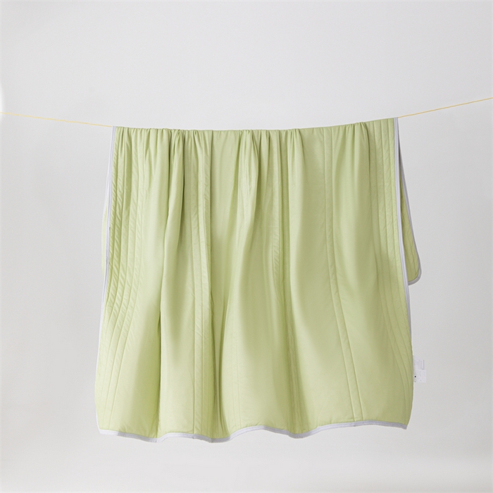 91家纺网 家纺一手货源 找家纺 世爵家纺 2026新款凉感丝冰淇淋夏被纯色印花空调被直播跨境外贸爆款 果绿