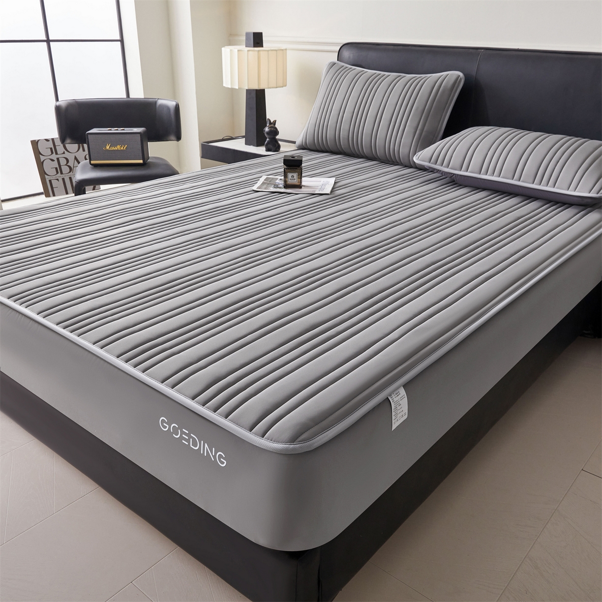 91家纺网 家纺一手货源 找家纺 雯豆家纺 2026春夏新品氨纶凉感床笠夹棉款床笠三件套床垫保护套 知夏-深灰