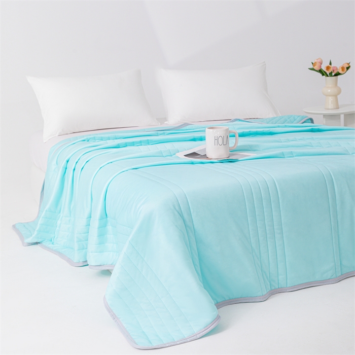 91家纺网 家纺一手货源 找家纺 世爵家纺 2026新款凉感丝冰淇淋夏被纯色印花空调被直播跨境外贸爆款 湖绿