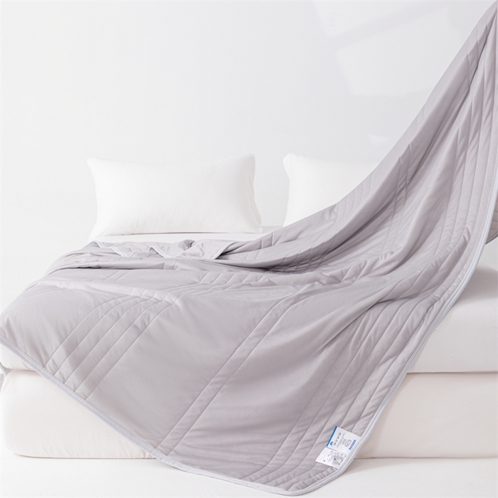 91家纺网 家纺一手货源 找家纺 世爵家纺 2026新款凉感丝冰淇淋夏被纯色印花空调被直播跨境外贸爆款 灰色