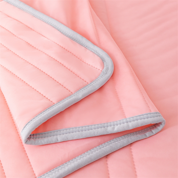 91家纺网 家纺一手货源 找家纺 世爵家纺 2026新款凉感丝冰淇淋夏被纯色印花空调被直播跨境外贸爆款 玉色