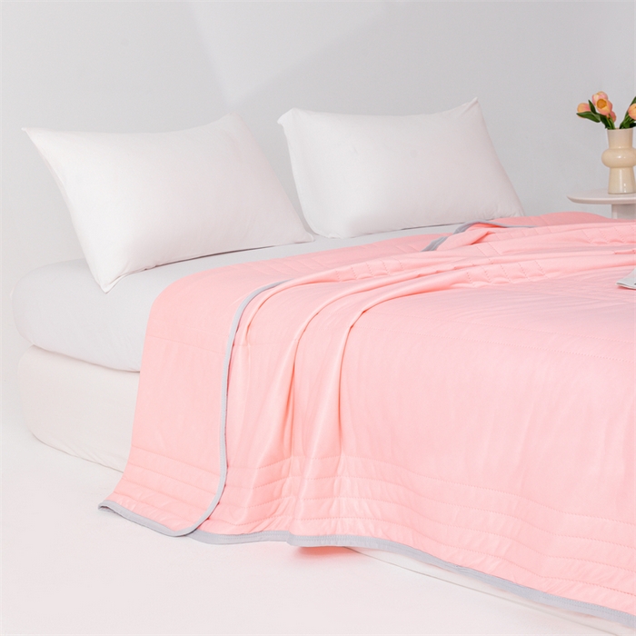 91家纺网 家纺一手货源 找家纺 世爵家纺 2026新款凉感丝冰淇淋夏被纯色印花空调被直播跨境外贸爆款 玉色