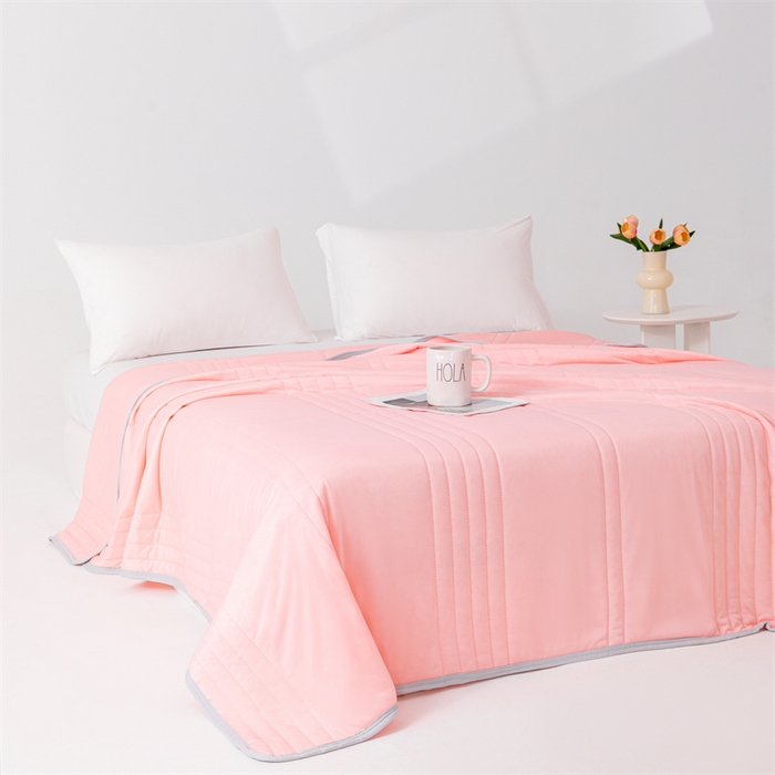 91家纺网 家纺一手货源 找家纺 世爵家纺 2026新款凉感丝冰淇淋夏被纯色印花空调被直播跨境外贸爆款 玉色