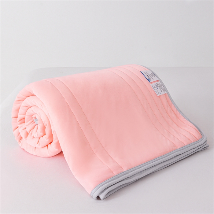 91家纺网 家纺一手货源 找家纺 世爵家纺 2026新款凉感丝冰淇淋夏被纯色印花空调被直播跨境外贸爆款 玉色