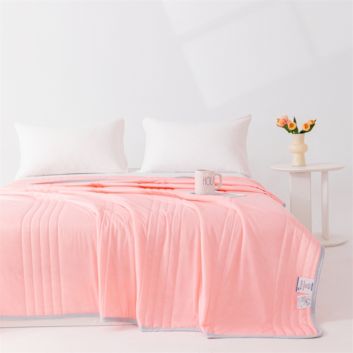 91家纺网 家纺一手货源 找家纺 世爵家纺 2026新款凉感丝冰淇淋夏被纯色印花空调被直播跨境外贸爆款 玉色