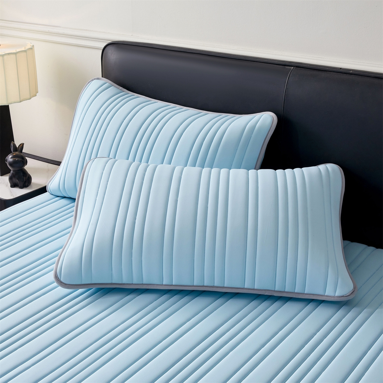 91家纺网 家纺一手货源 找家纺 雯豆家纺 2026春夏新品氨纶凉感床笠夹棉款床笠三件套床垫保护套 知夏-水蓝