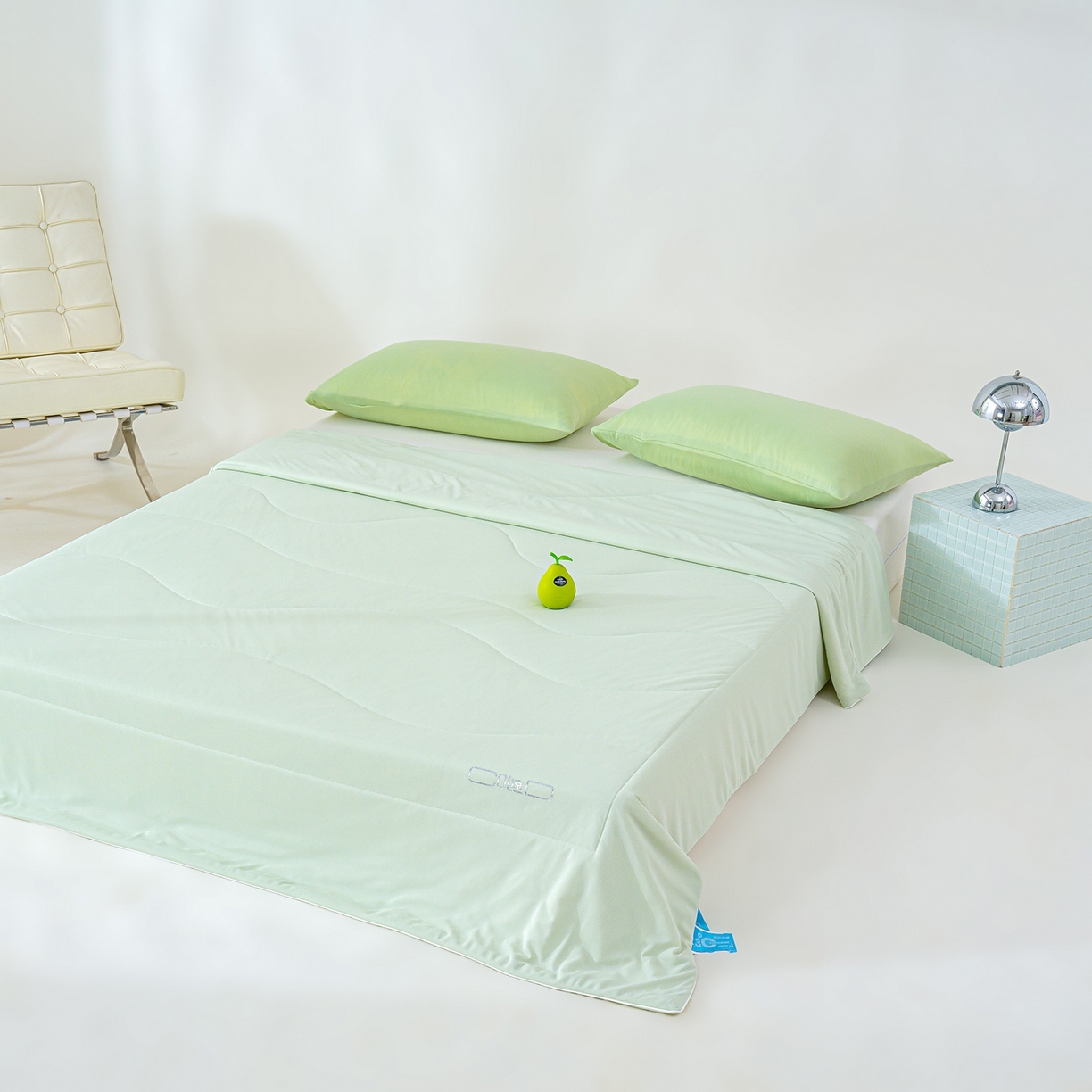 91家纺网 家纺一手货源 找家纺 芯恋家居 2026新款A类提花高端素色凉感丝小冰被夏被夏凉被空调被 优雅绿