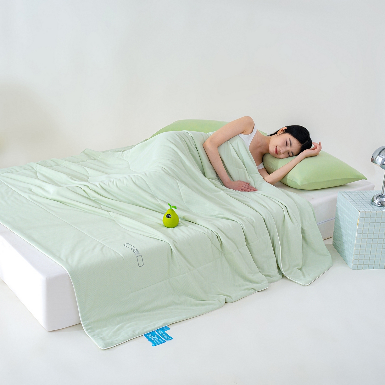 91家纺网 家纺一手货源 找家纺 芯恋家居 2026新款A类提花高端素色凉感丝小冰被夏被夏凉被空调被 优雅绿