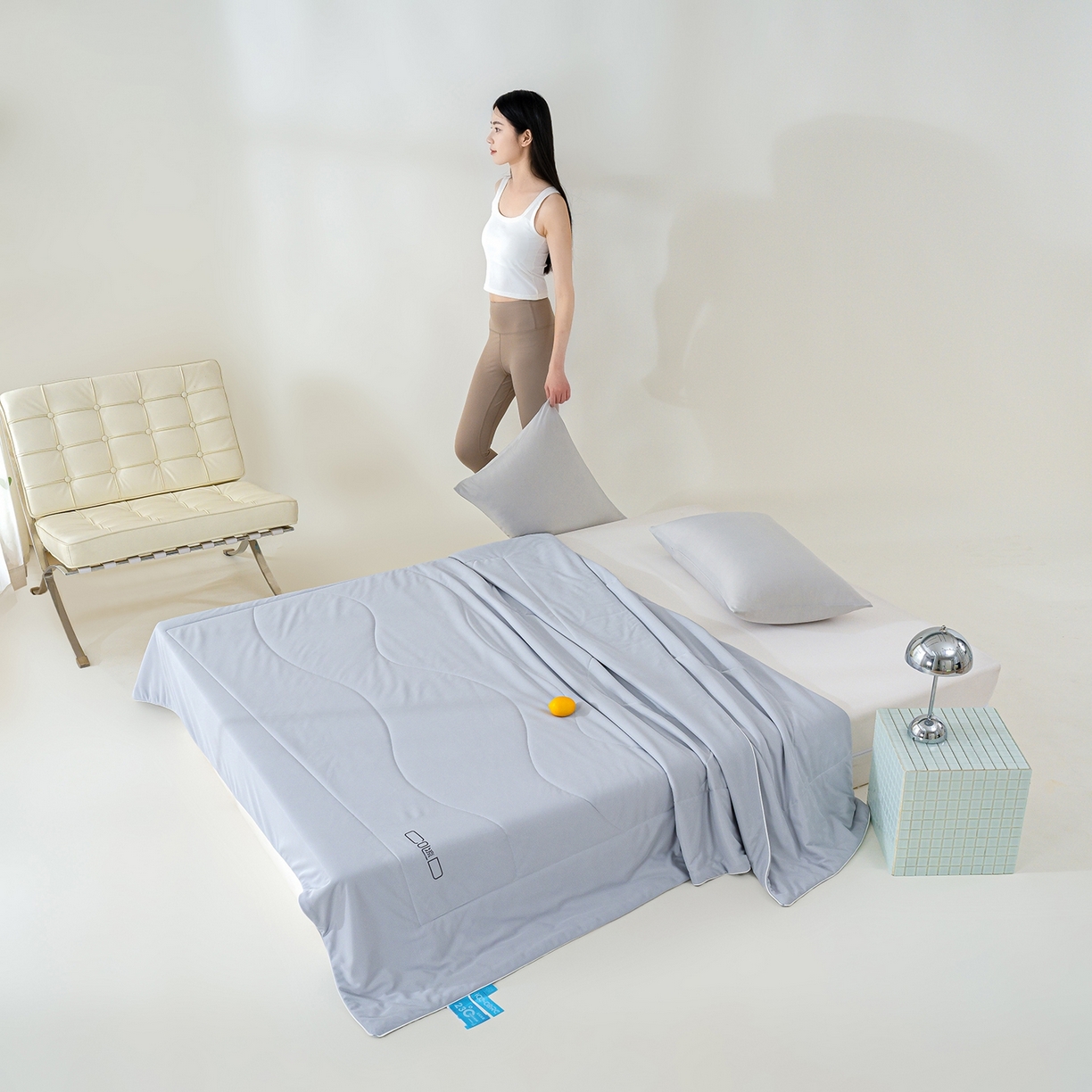 91家纺网 家纺一手货源 找家纺 芯恋家居 2026新款A类提花高端素色凉感丝小冰被夏被夏凉被空调被 玛瑙灰