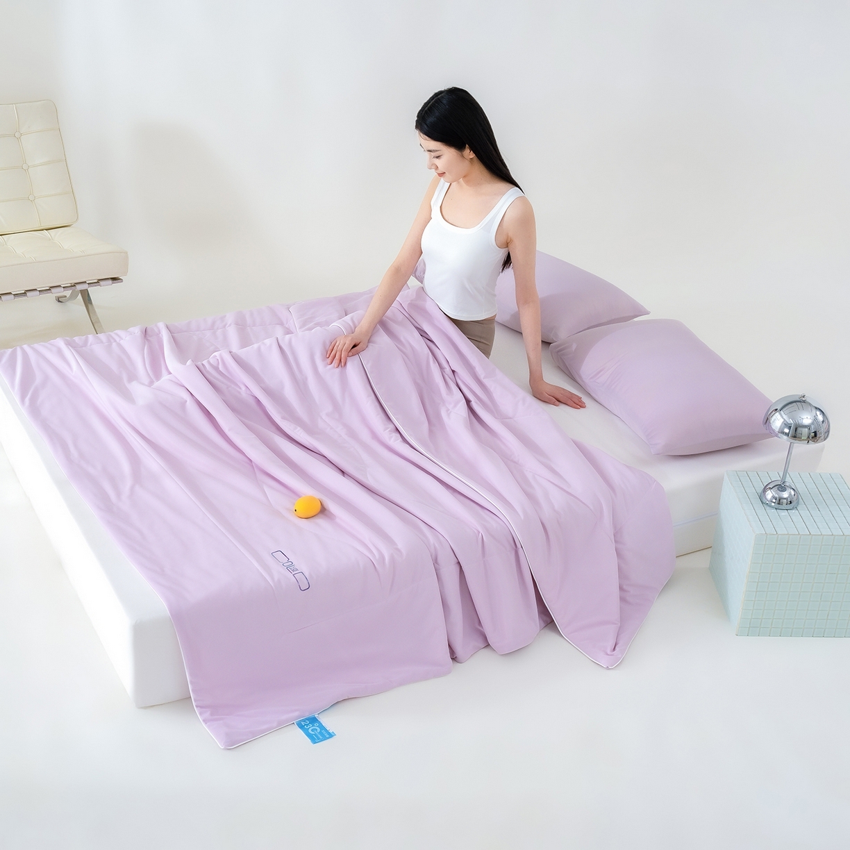 91家纺网 家纺一手货源 找家纺 芯恋家居 2026新款A类提花高端素色凉感丝小冰被夏被夏凉被空调被 丁香紫