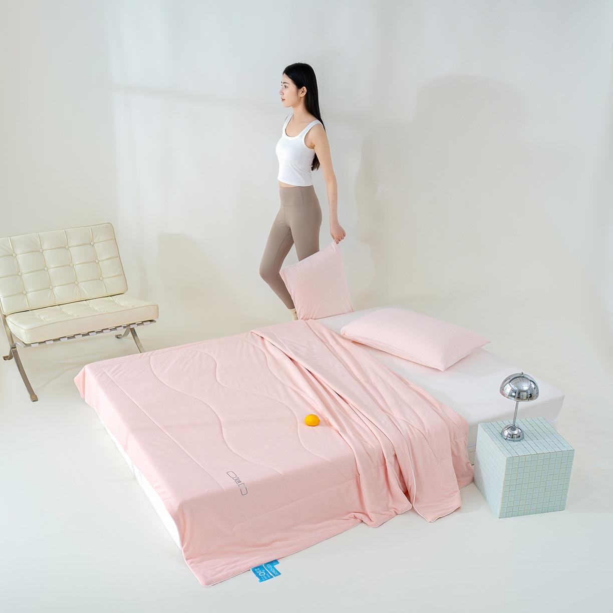 91家纺网 家纺一手货源 找家纺 芯恋家居 2026新款A类提花高端素色凉感丝小冰被夏被夏凉被空调被 冰梅粉