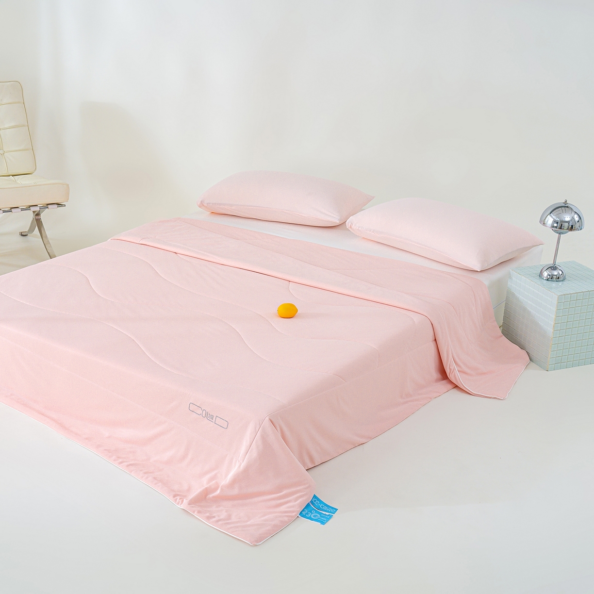 91家纺网 家纺一手货源 找家纺 芯恋家居 2026新款A类提花高端素色凉感丝小冰被夏被夏凉被空调被 冰梅粉