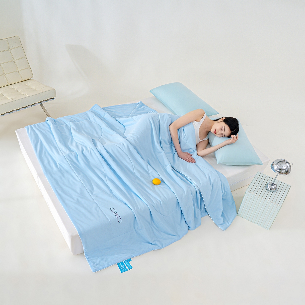 91家纺网 家纺一手货源 找家纺 芯恋家居 2026新款A类提花高端素色凉感丝小冰被夏被夏凉被空调被 冰川蓝